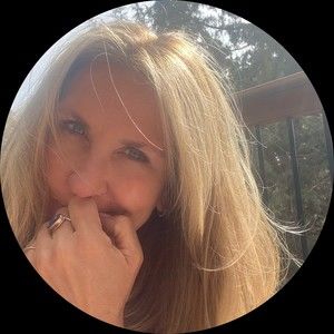 Meet your Posher, Laurel